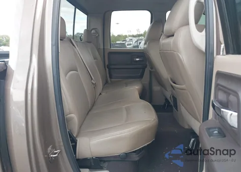 2010 Dodge Ram 1500 Laramie z USA, uszkodzony, nr VIN 1D7RV1GT0AS173964